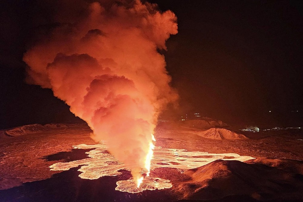 een vulkaan barst uit op IJsland