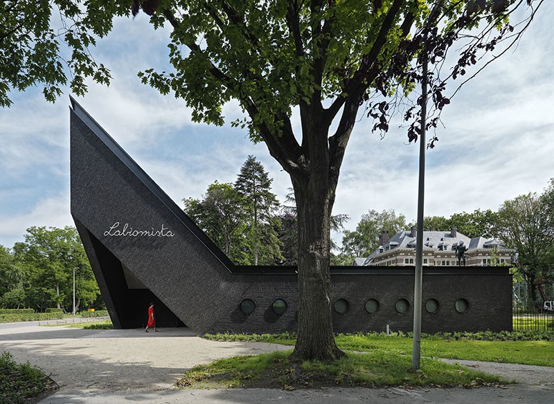The Ark Labiomista