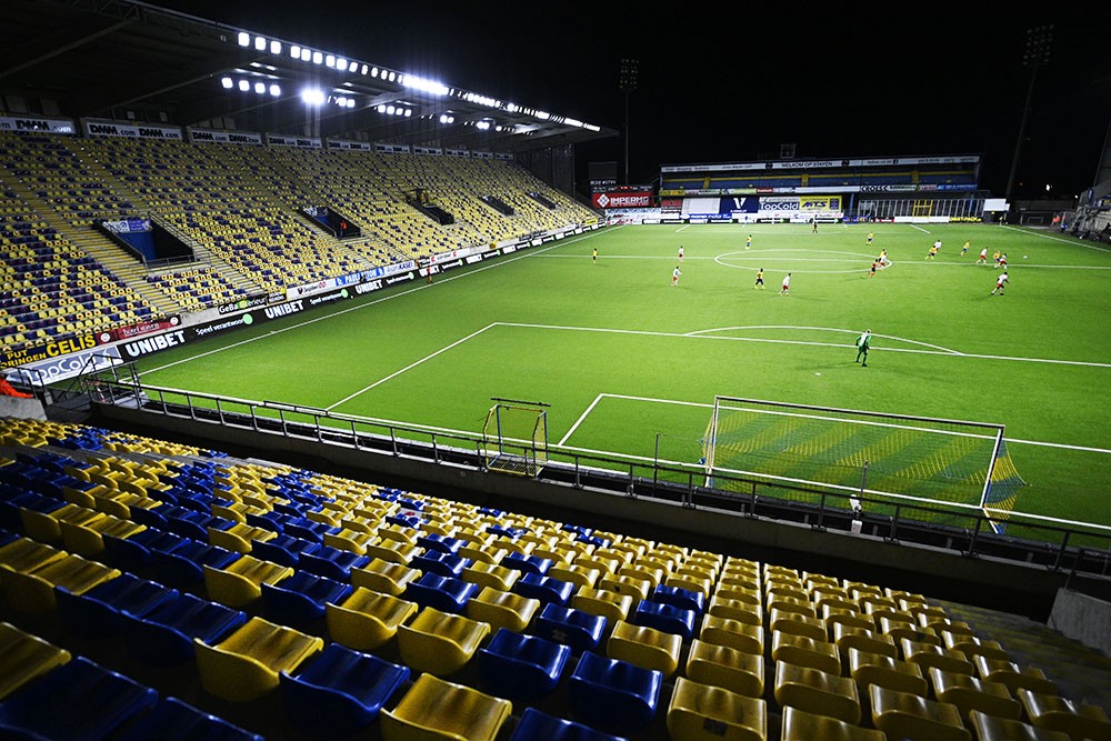 leeg stadion