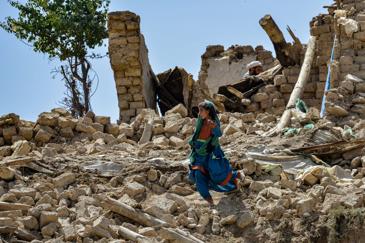 na de aardbeving in Afghanistan