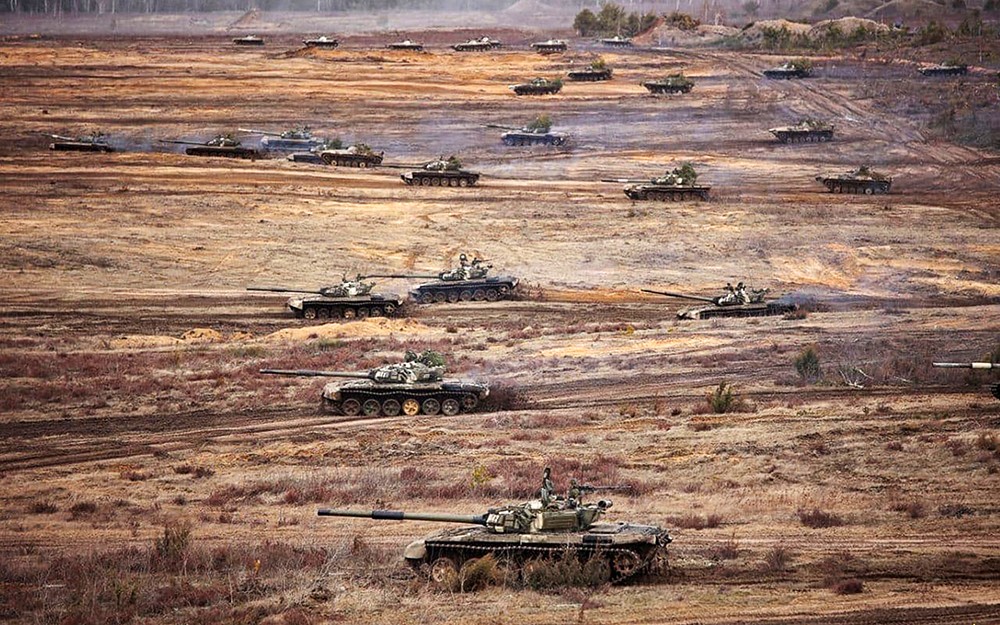 Russische tanks in Wit-Rusland