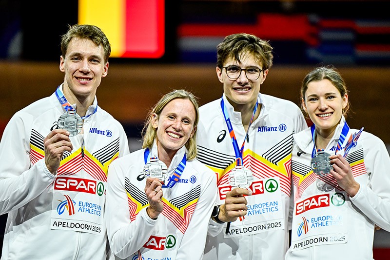 zilver op mixed relay