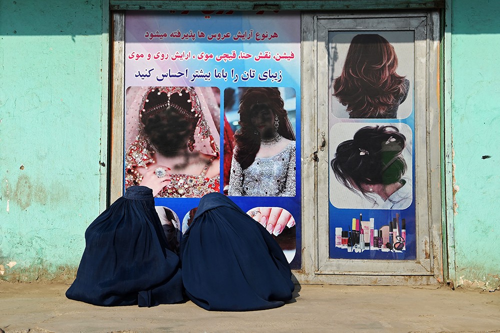 twee vrouwen in Afghanistan